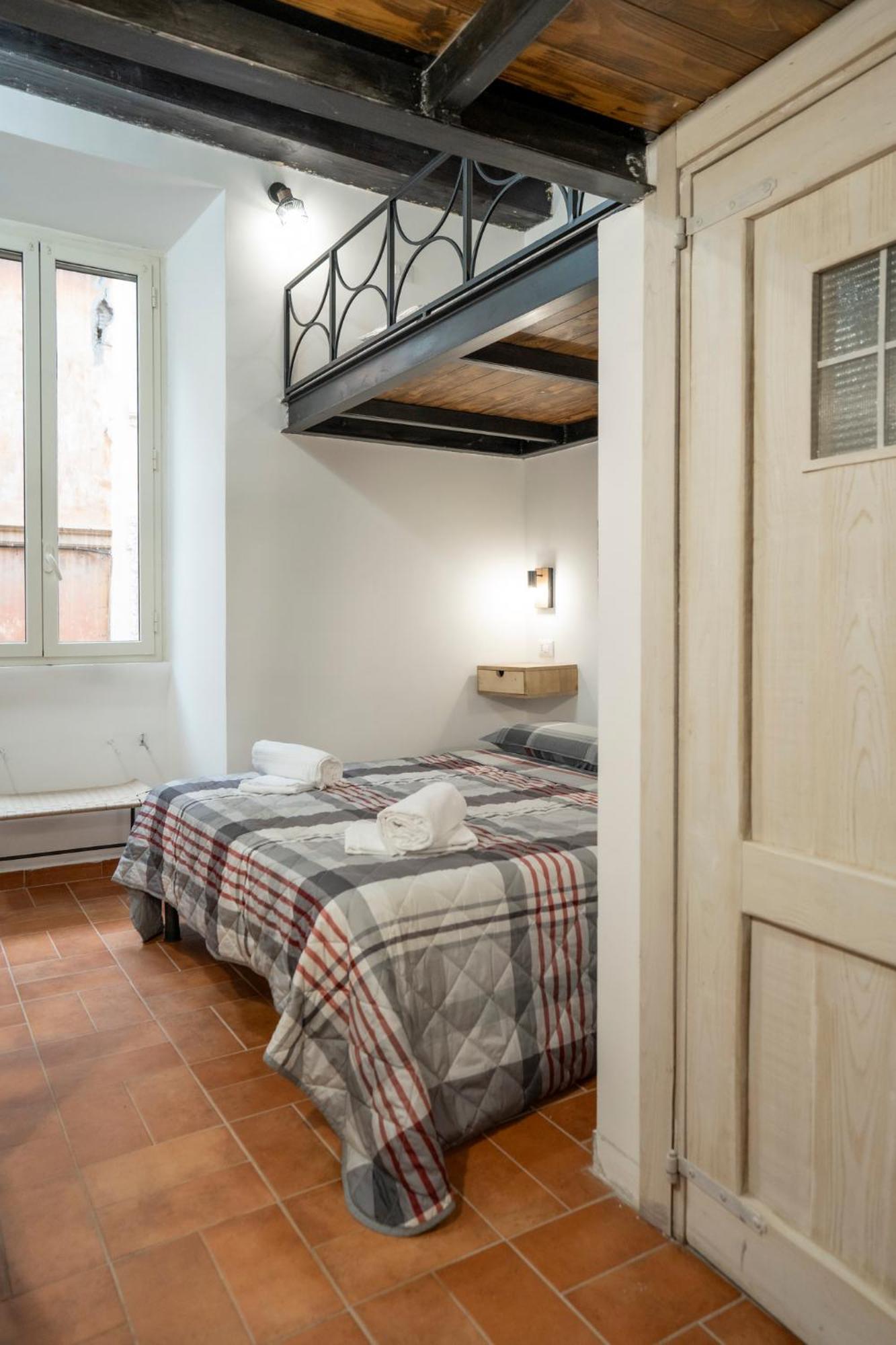 Home Domus Capocci - Rione Monti Roma Exterior foto