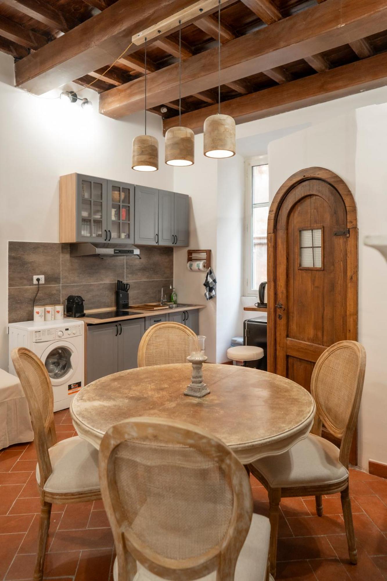 Home Domus Capocci - Rione Monti Roma Exterior foto