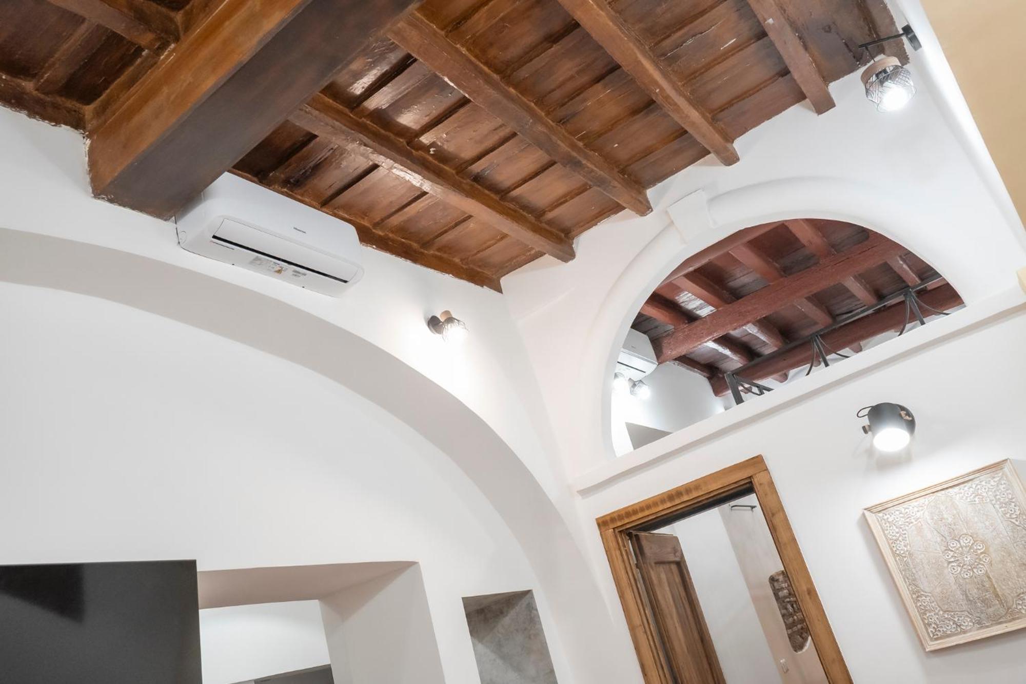Home Domus Capocci - Rione Monti Roma Exterior foto